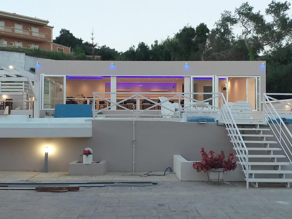 Kouros Apartments & Studios By Hotelius Agios Stefanos Avliotes  Extérieur photo