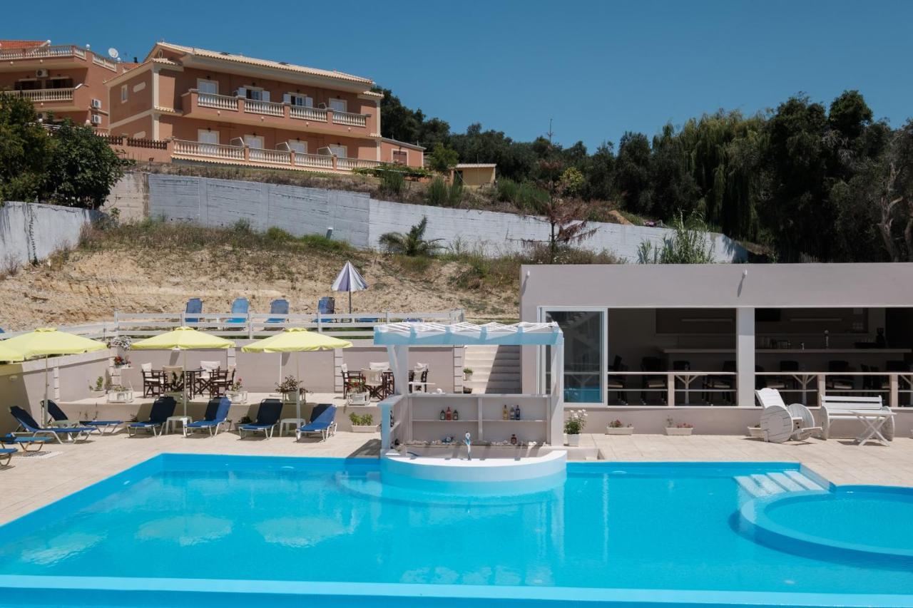 Kouros Apartments & Studios By Hotelius Agios Stefanos Avliotes  Extérieur photo